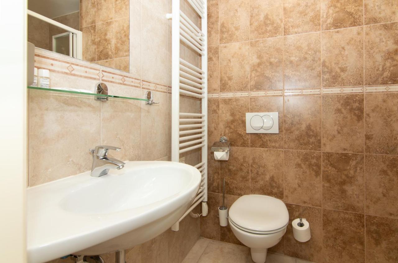 Residence Marina Rose M Apartment By Locap Group بورتوروز المظهر الخارجي الصورة