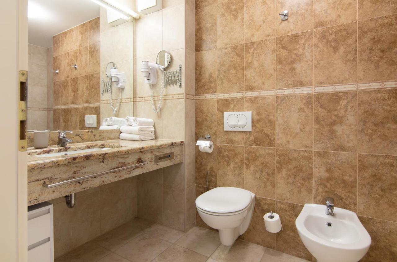 Residence Marina Rose M Apartment By Locap Group بورتوروز المظهر الخارجي الصورة